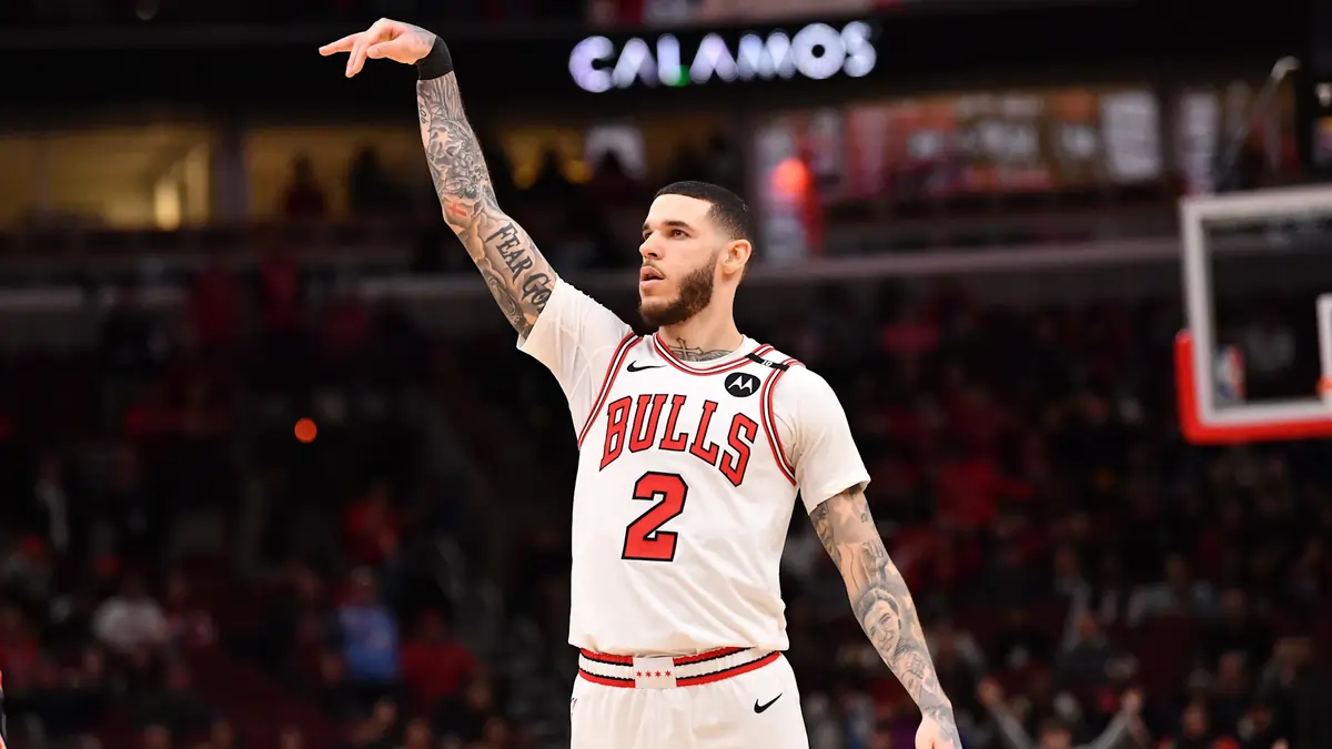 Bulls Coach Billy Donovan Gives Lonzo Ball Injury Update
